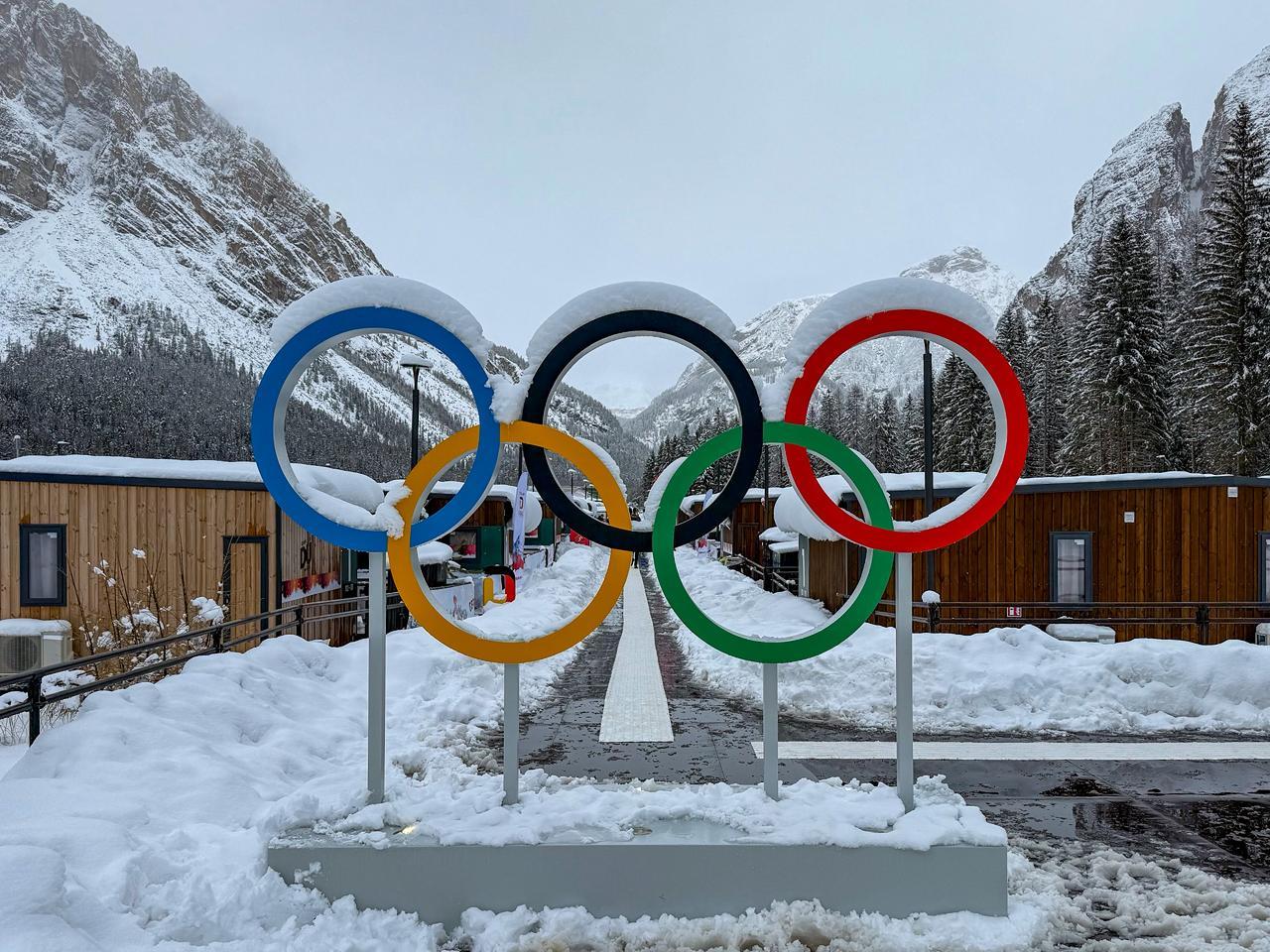 Opinião: Nos Jogos Olímpicos de Inverno, porta-bandeiras do Brasil se tornam o ‘rosto’ do país na neve e no gelo