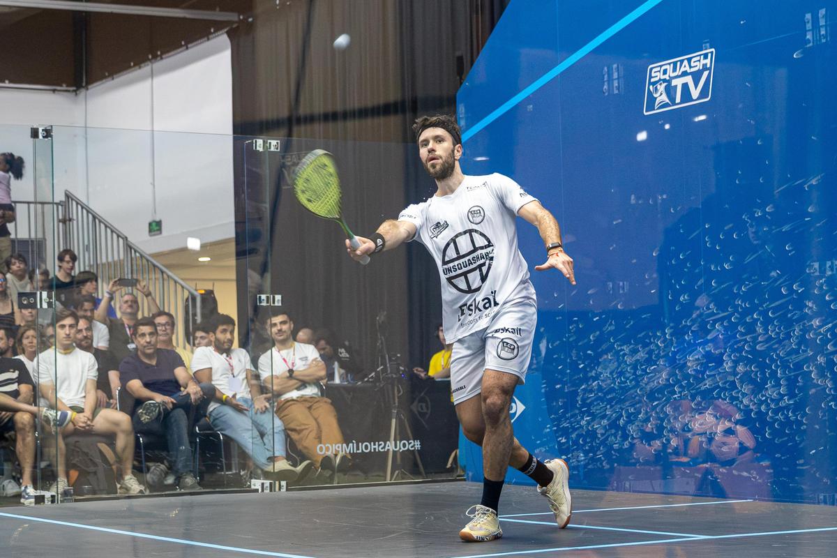 Squash ganha quadra de vidro na COB Expo, realiza evento internacional e celebra brasileiro na decisão em São Paulo