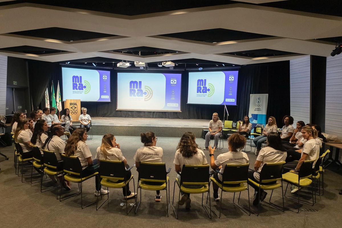 Segunda edição do programa MIRA - Mentoria para Treinadoras tem encontro presencial no Centro de Treinamento do COB
