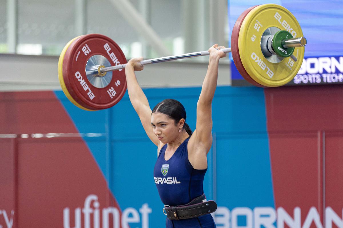 Emily Kuster conquista ouro no Levantamento de Pesos. Foto: Léo Barrilari/COB Emily Kuster conquista ouro no Levantamento de Pesos